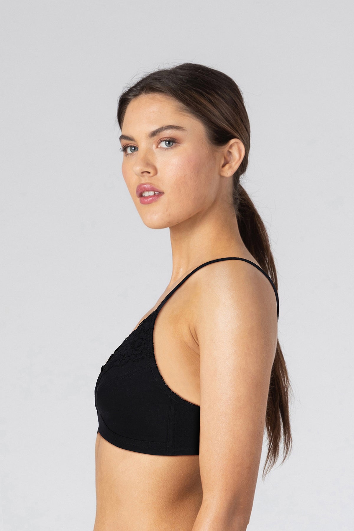 BLS - Caprina Non Wired And Non Padded Cotton Bra - Black Negro – Makeup  City Pakistan